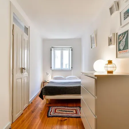 Cozy With Terrace In Bairro Alto Διαμέρισμα Lisboa