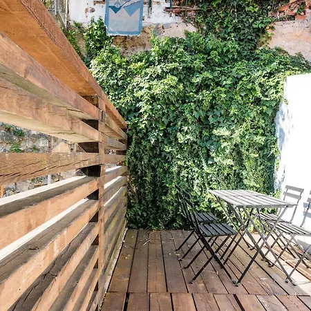 Cozy With Terrace In Bairro Alto * Lissabon